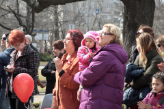 200 деца рецитираха “Аз съм българче” в навечерието на националния празник