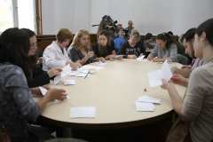 ОПЕРНА ПРИМА, ГОСТИ ОТ КИТАЙ И СТУДЕНТИ УЧАСТВАХА В РАБОТИЛНИЦАТА ПО РЕСТАВРАЦИЯ НА НБКМ