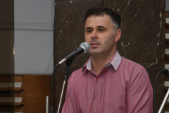 ДЕСЕТКИ РОДОЛЮБЦИ СЕ ПОКЛОНИХА ПРЕД „ЗАВЕЩАНИЕТО” НА ВАСИЛ АПРИЛОВ