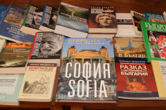 НАЦИОНАЛНАТА БИБЛИОТЕКА ДАРИ БЪЛГАРСКИ КНИГИ НА СЛАВЯНСКИЯ УНИВЕРСИТЕТ В БАКУ