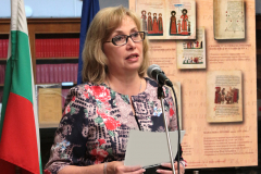 БИБЛИОТЕКАТА ПРЕДСТАВЯ “БЪЛГАРСКАТА РЪКОПИСНА ТРАДИЦИЯ ПРЕЗ ВЕКОВЕТЕ”