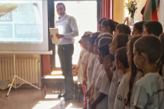 ДУПНИЦА ПОСРЕЩНА ИЗЛОЖБАТА “ПОСВЕТЕН НА ОТЕЧЕСТВОТО”